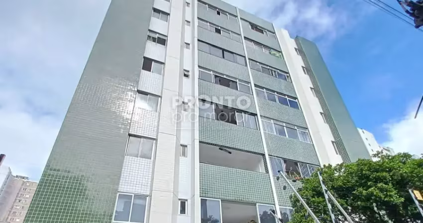 Apartamento com excelente localização em boa viagem