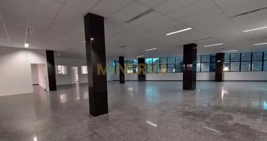 Prédio para alugar na Rua Quitandinha, Vila Galvão, Guarulhos