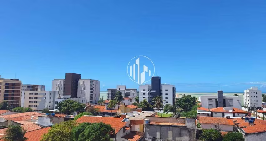 Amplo Apartamento com 03 quartos na Praia de Camboinha