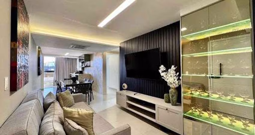 Apartamento de 70m2 com 2 Quartos, Mobiliado e Projetado, à 100m do Mar