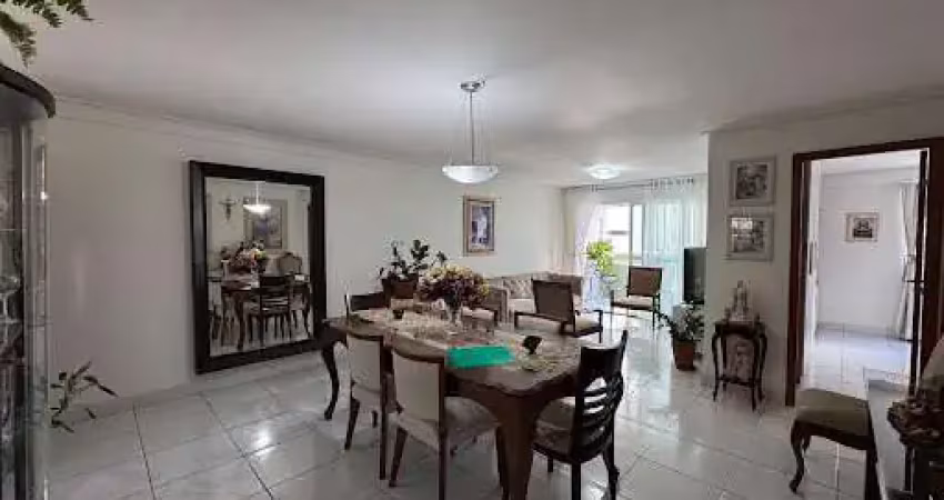 Apartamento de 132m2 com 4 Quartos + DCE, em Tambaú
