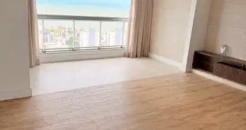 Apartamento de 136m2 com 4 suítes, visita mar definitiva