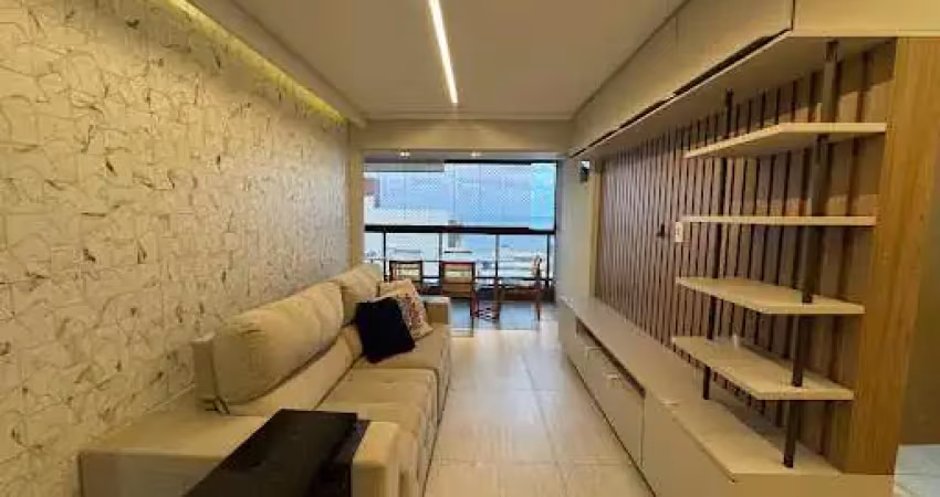 Apartamento mobiliado com 03 suítes à beira mar do jardim oceania