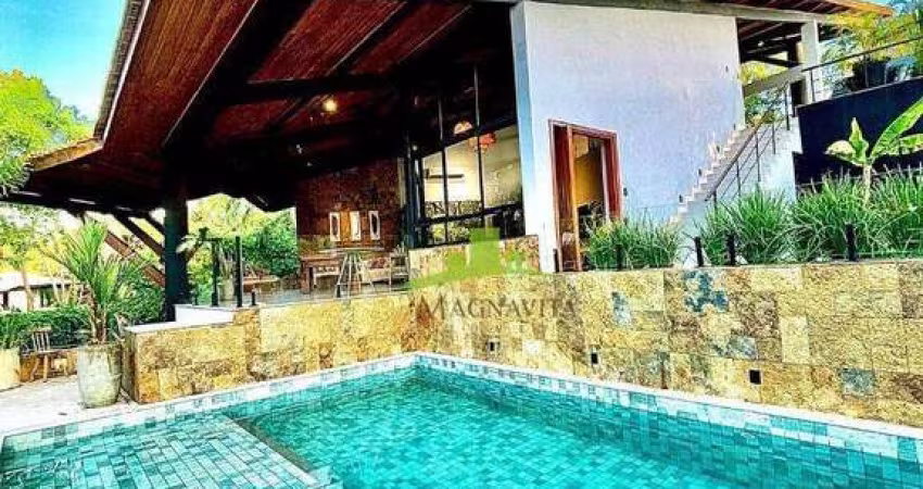 Mansão Exclusiva à Venda, Condominio Encontro das Águas, Lauro de Freitas, 620m², 4 Suítes, Pé Direito Duplo, Spa Privativo, Piscina. R$ 3.400.000,00