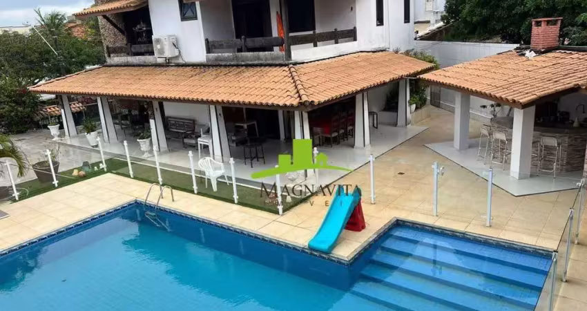 Vilas do atlântico. casa à venda alameda fechada, 373m², 6/4 (3 suítes internas + 3 suítes externas), piscina, espaço gourmet. excelente oportunidade!