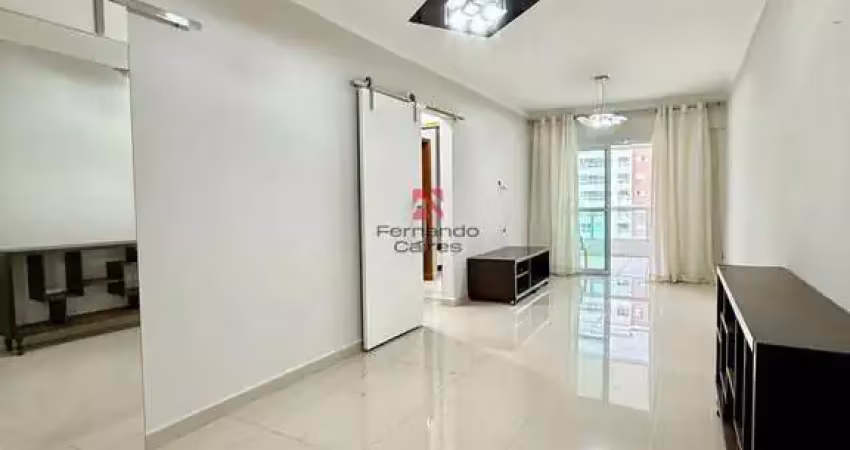 Ampla sacada gourmet com lavabo no canto do forte – 2 dorms 1 suíte e lazer