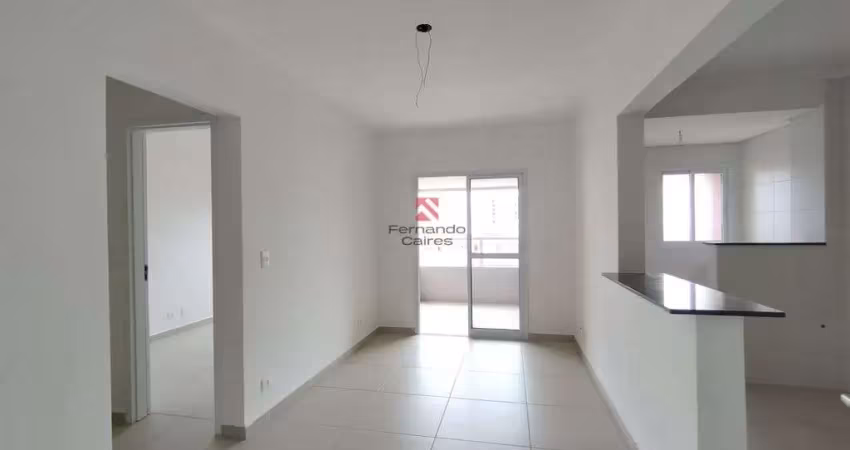 Apartamento amplo no bairro guilhermina com lazer completo em praia grande/sp