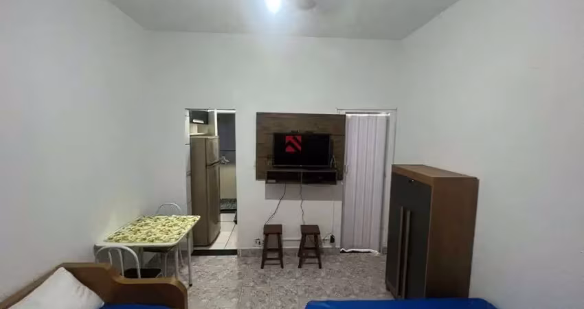 Kitnet mobiliada ao lado do centro comercial – canto do forte, praia grande