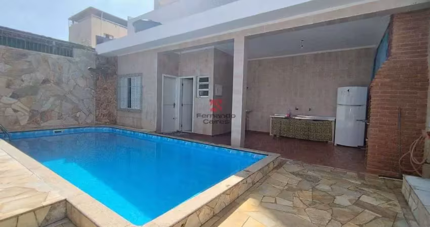 Casa isolada com edícula + piscina, espaço gourmet com churrasqueira na ocian