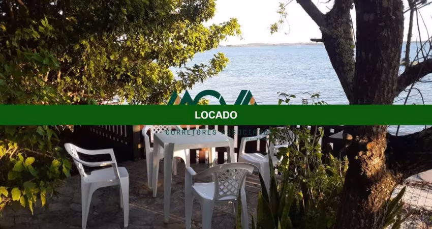 Alugo Casa Mensal frente para Baia da Babitonga e para Av.Beira Mar 5 em Itapoá