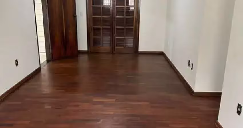 Casa com 3 quartos na Bela Vista