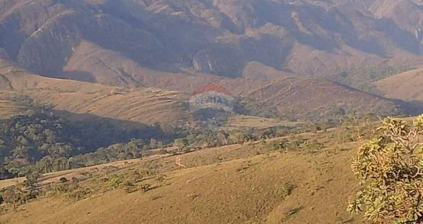 Sítio na serra da canastra – delfinópolis, mg 54 hectares (22 alqueires paulistas) no coração do vale da gurita