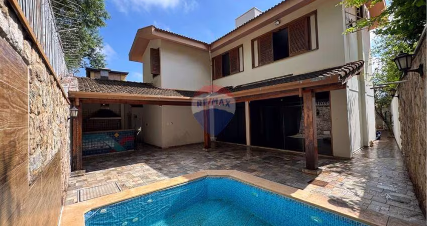 Casa em Condomínio Fechado  com 3 suítes no Bairro Ribeirânia, em Ribeirão Preto