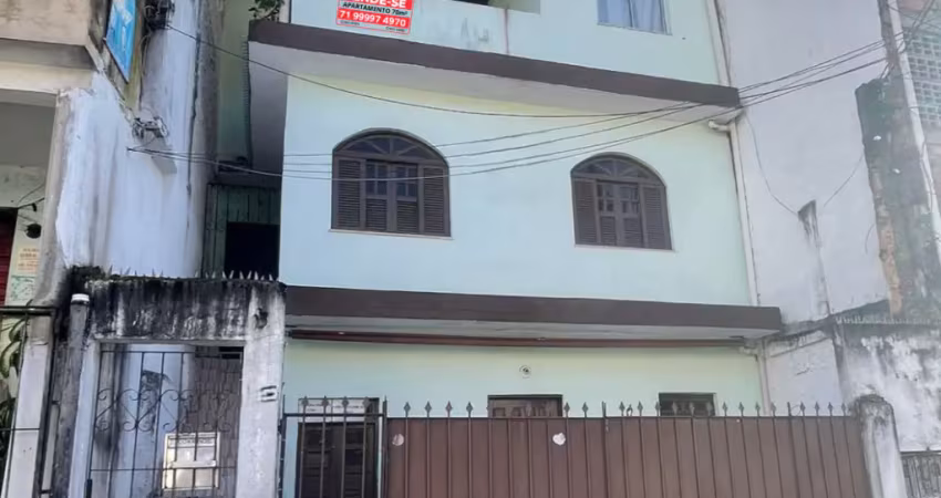 Casa no segundo pavimento a venda no vale do matatu salvador