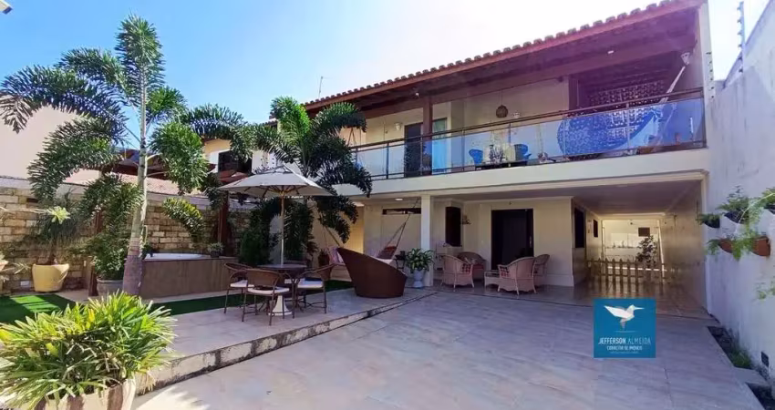 Belíssima Casa Duplex Próximo a Av. Edilson Brasil Soares no Parque Manibura, Grande Potencial Comercial, Nascente com Amplo Recuo Frontal, Varandão, 171m2, 05 Suítes, Lote com 319m2 (11m x 29m), 06 V