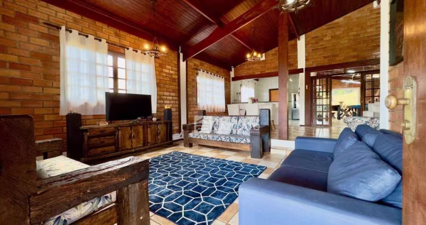 Casa com 4 dormitórios à venda, 380 m² por R$ 1.390.000,00 - Alpes D'Ouro - Bom Jesus dos Perdões/SP