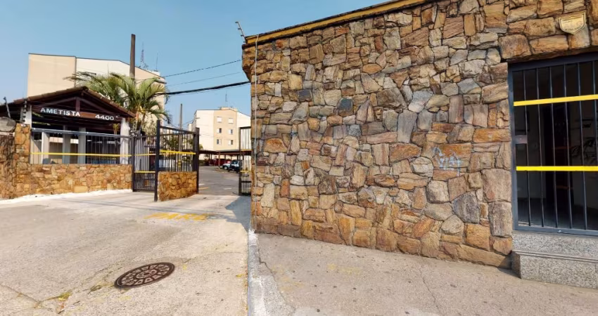 Apartamento com 02 dormitórios e vaga