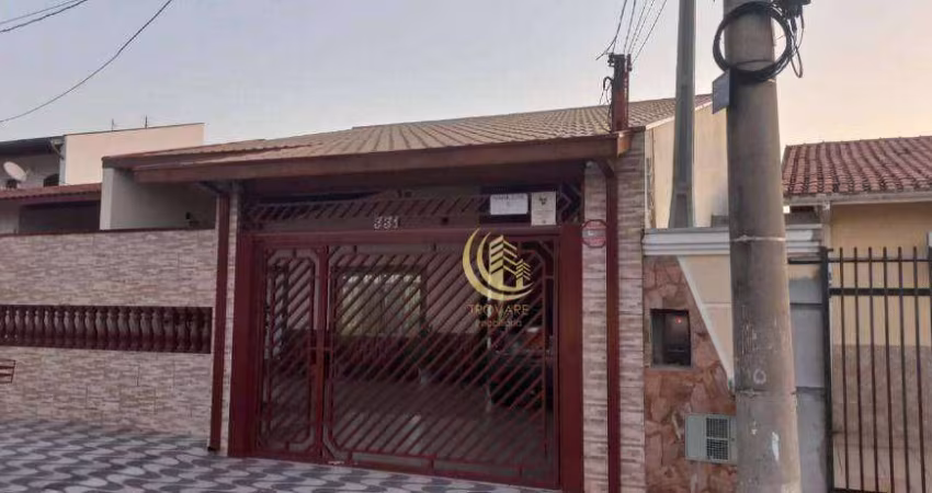 Casa com 3 dormitórios à venda, 270 m² por R$ 750.000,00 - Jardim Do Sol - Taubaté/SP