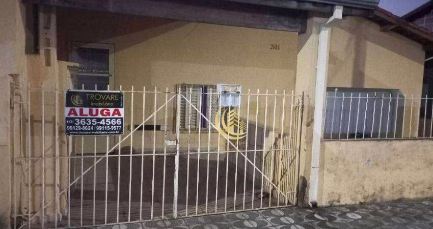 Casa com 1 dormitório para alugar, 60 m² por R$ 900,00/mês - Chácara do Visconde - Taubaté/SP