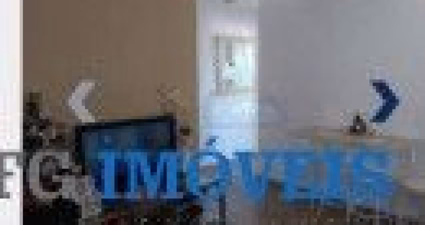 APARTAMENTO À VENDA!!