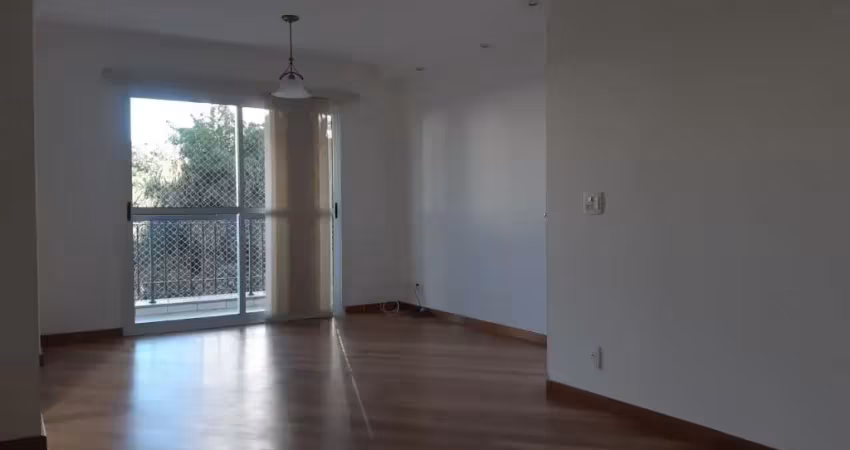 Apartamento com sacada/varanda, semi mobiliado e suíte para locação em pinheiros