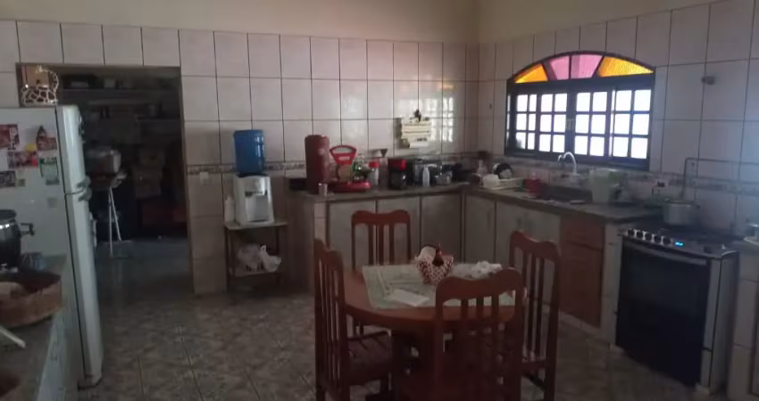 Casa com edícula e suíte para venda/permuta em santo andré-recreio da borda do campo