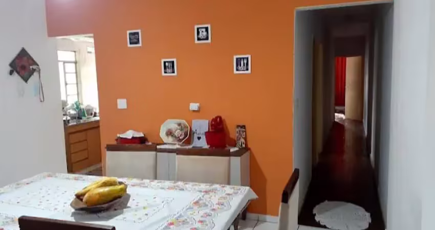 Casa térrea semi mobiliada, com edícula e suíte para venda/permuta em são bernardo do campo-vila euro