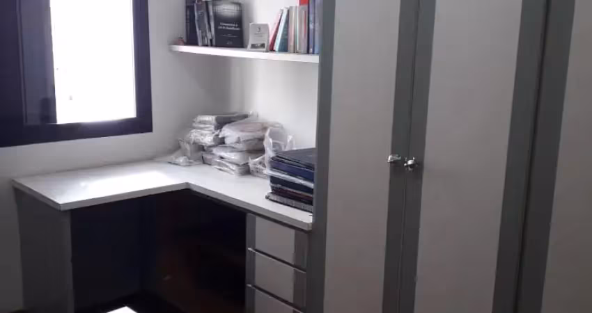 Excelente apartamento inteiramente mobiliado com móveis feitos sob medida, localizado no coração do nobre bairro anália franco