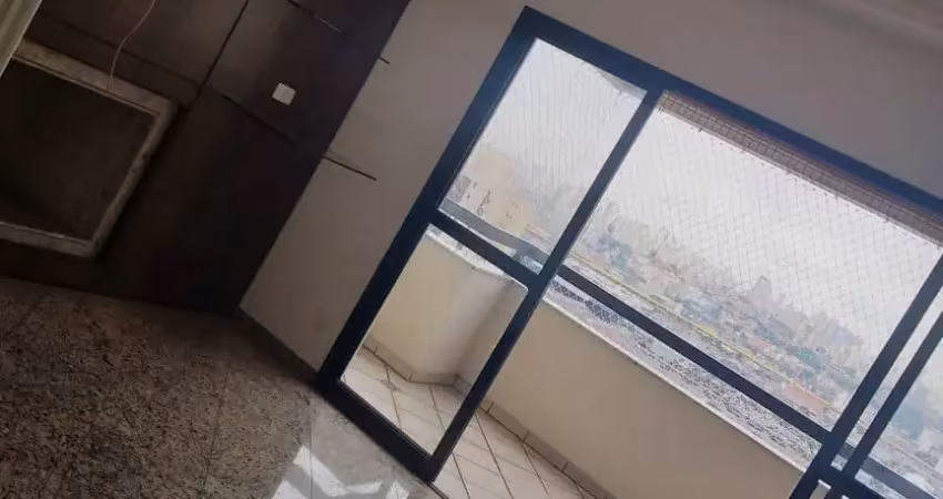 Ampartamento amplo com 146m², 4 dormitórios, sendo duas suítes com sacadas na sala e suítes