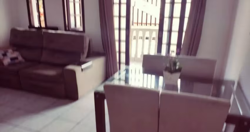 Excelente localização, na vila sta. clara, são 2 dorm., com uma suíte, sala com sacada.