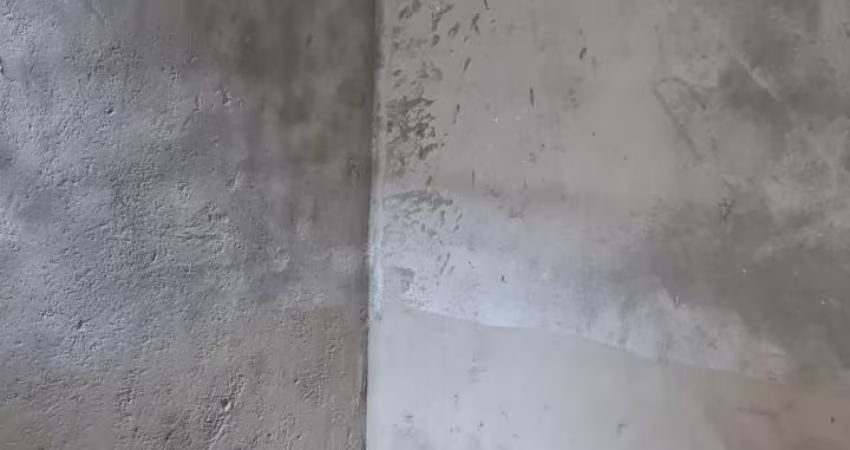 Casa nova em fase de acabamento, tudo de primeira, 2 vagas , 2 dormt, suítes!!!