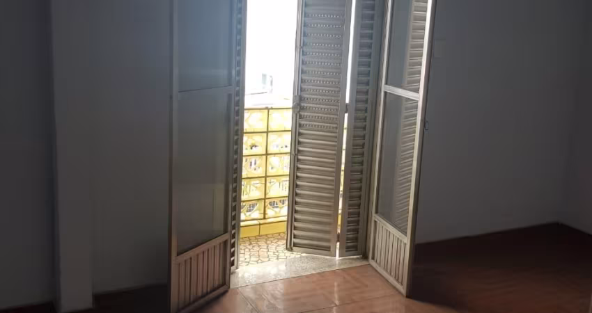 Oportunidade!..Amplo apartamento para locação no bairro da Penha/SP