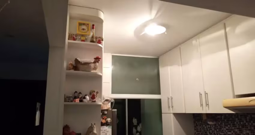 Apartamento na vila ema com 50mts², 2 dormitórios, 1 vaga, quartos e cozinha planejados, iptu  isento, condomínio r$ 530,00 já incluso água e gás, segurança 24 horas, entrada com biometria, câmeras de