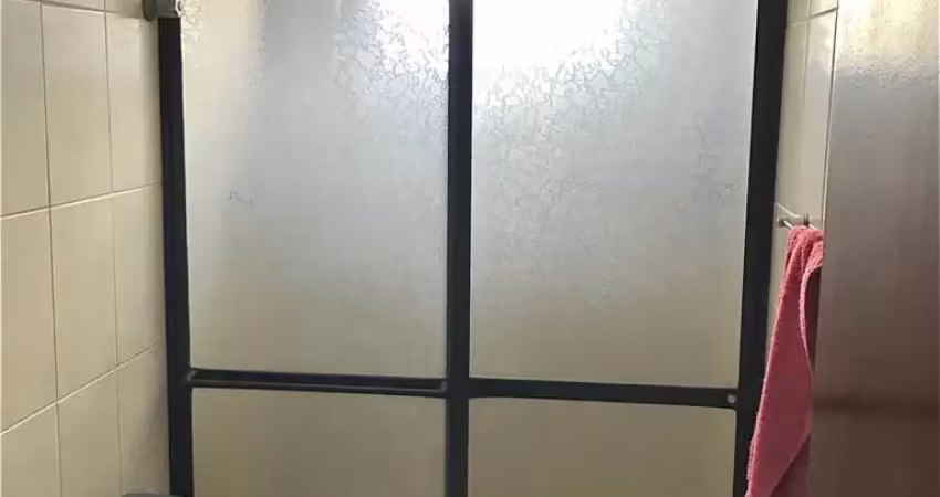 Apartamento na praia grande,  (canto do forte) com área total de 96mts², são 3 dormitórios, 2 banheiros, 2 vagas exclusivas