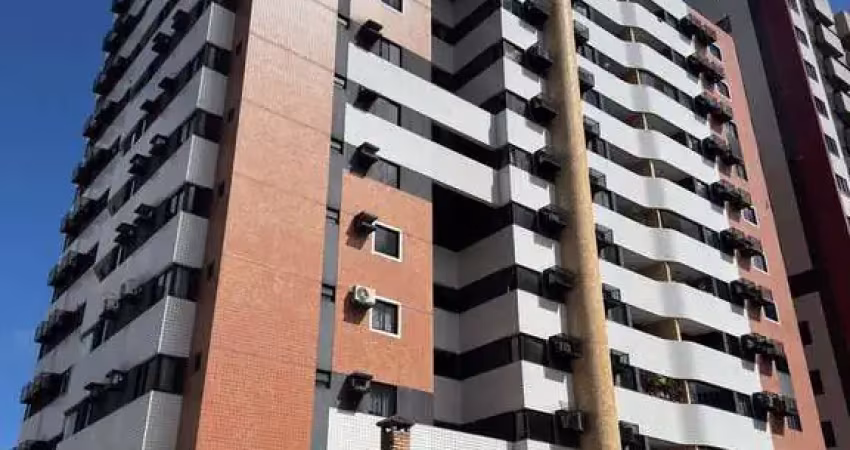 Apartamento com vista para o mar sendo 3 quartos com 2 suítes na ponta verde