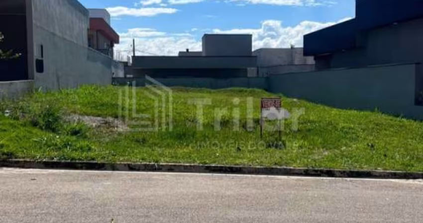 Terreno de 300 metros totalmente plano em condomínio fechado em Caçapava!