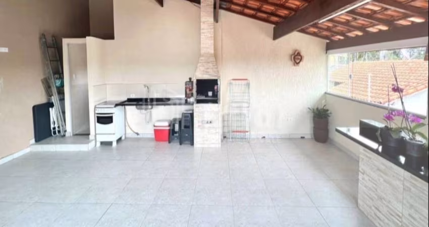 Excelente casa no Dom Pedro I !!