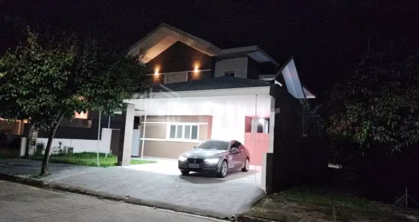 Casa em condomínio fechado com 4 quartos à venda no Urbanova, São José dos Campos 