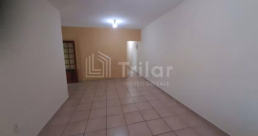 LOCAÇÃO - CASA TÉRREA 2 DORMS C/ SUÍTE E QUINTAL - LOCALIZAÇÃO PRIVILEGIADA DO RESIDENCIAL BOSQUE DOS IPÊS