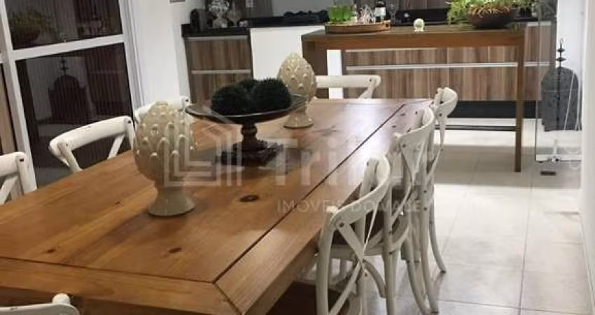 Maravilhoso apartamento no Ed. Ideale, bem proximo ao Parque Vicentina Aranha!