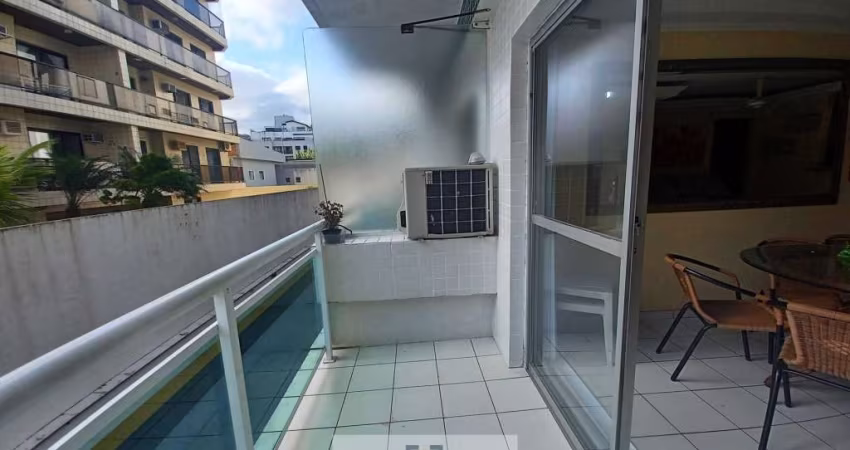 Apartamento padrão com sacada, 3 dormitórios sendo 1 suíte, lado praia Enseada-Guarujá/SP.