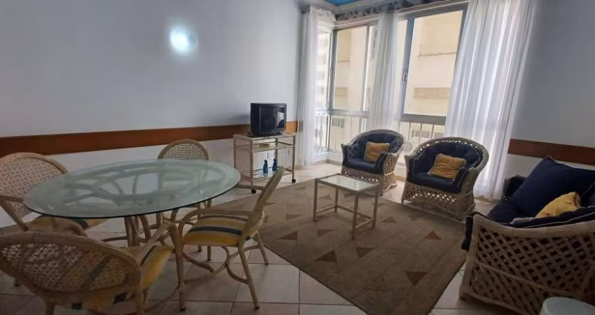 Apartamento alto padrão com 2 dormitórios sendo 1 suíte + suíte de serviço em frente a praia da Pitangueiras-Guarujá/SP.