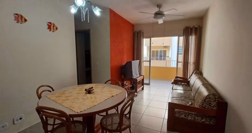 Apartamento padrão com 2 dormitórios à 200 metros do mar na praia da Enseada- Guarujá/SP.