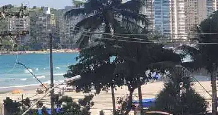 Apartamento com acesso a sacada e vista lateral mar, 2 dormitorios sendo 1 suíte -  pitangueiras-guarujá/sp.
