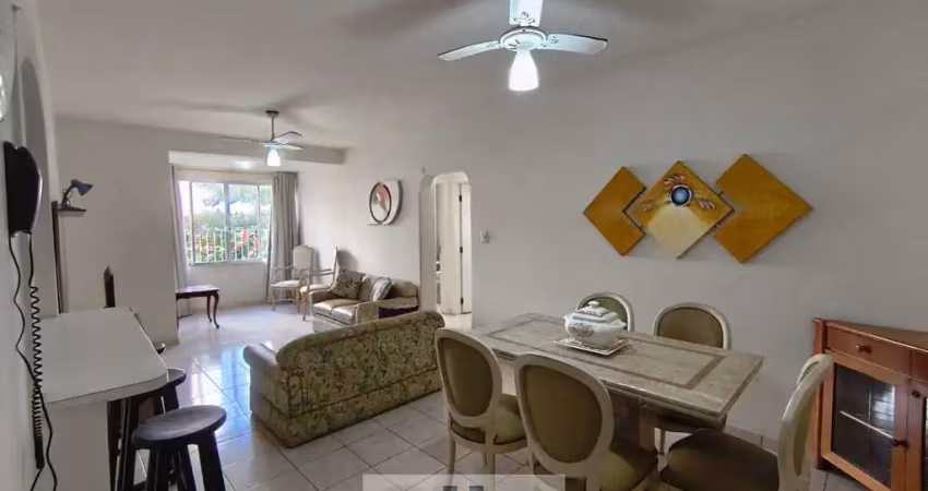 Apartamento à menos de 100 metros do mar , 2 dormitórios + 1 dormitório de serviço, na praia das pitangueiras - guarujá/sp.