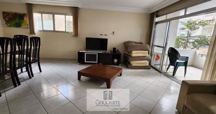Apartamento com 3 dormitórios sendo 1 suíte + 1 dormitório de serviço, à 1 quadra da praia das pitangueiras- guarujá/sp.