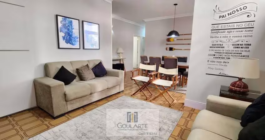 Apartamento reformado com acesso a sacada, 3 dormitórios + 1 dormitório de serviço, na praia da pitangueiras-guarujá/sp.