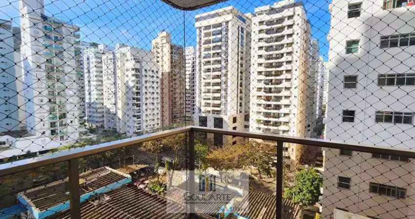 Apartamento com acesso a sacada, 3 dormitórios sendo 1 suíte climatizada, na praia da pitangueiras-guarujá/sp.