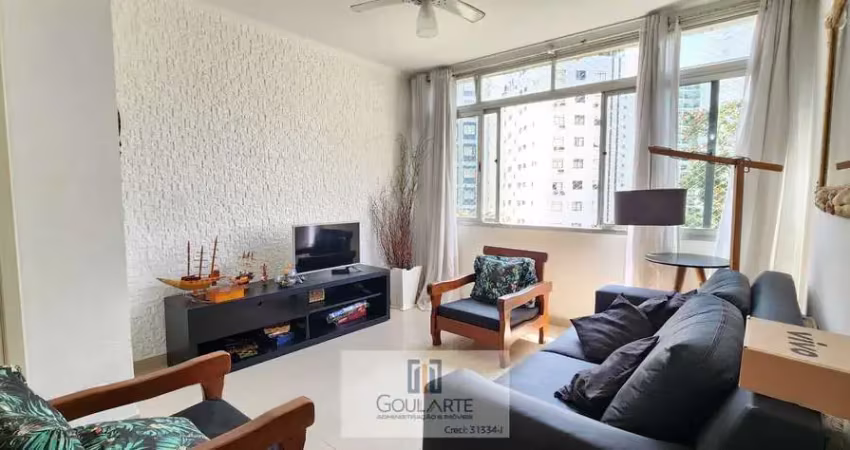 Apartamento com 2 dormitórios sendo 1 suíte, à menos de 200 metros da praia da pitangueiras-guarujá/sp