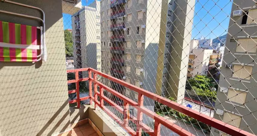 Apartamento com acesso a sacada, 2 dormitórios climatizados, lazer no condomínio na praia da enseada - guarujá/sp.